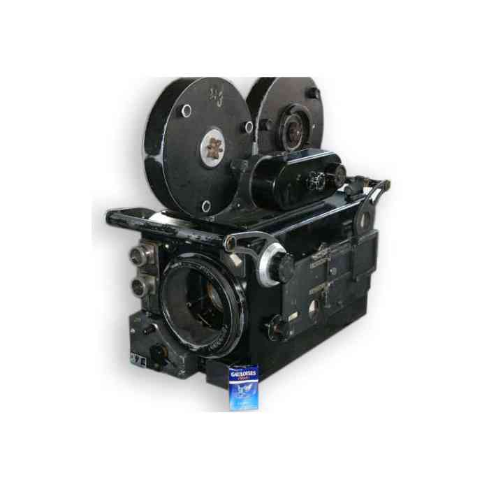 Eclair 35mm movie camera