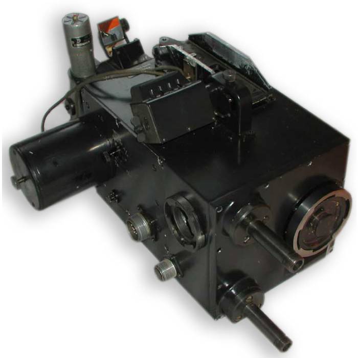 2KSM Russian 35mm movie camera