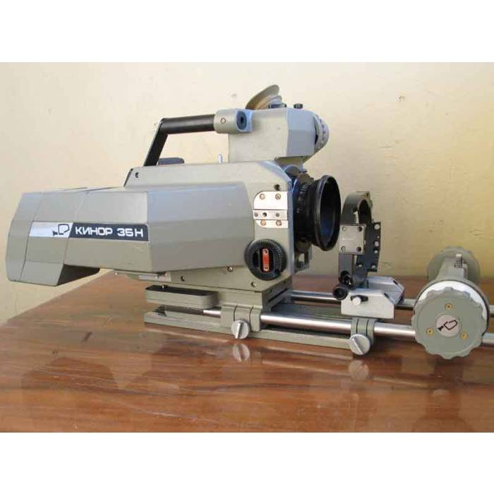 Kinor-35H camera outfit with 35OPF18-1 zoom lens